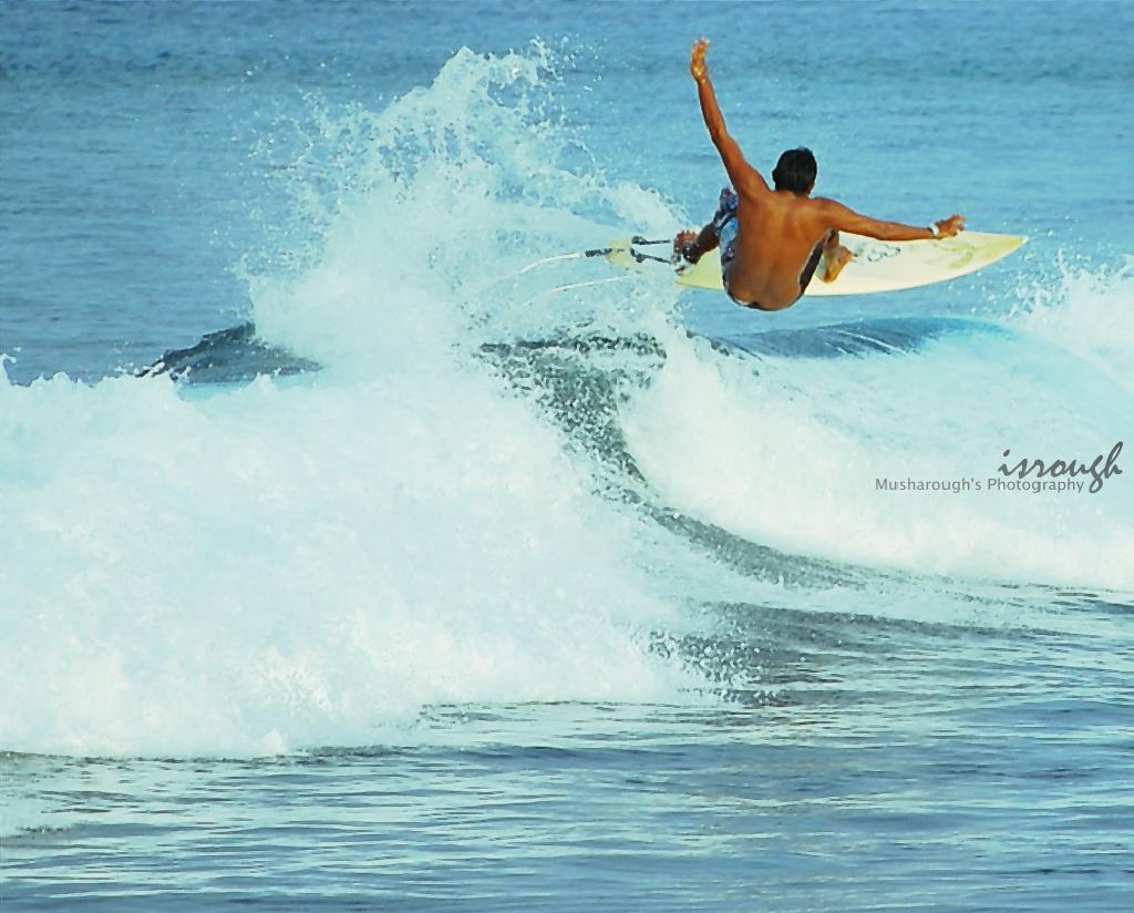 maldives surf